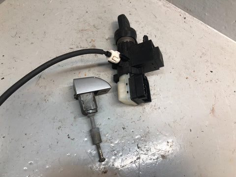 Range Rover L322 Ignition Barrel with Key Lock Set 4.2 V8 2006 to 2009 K11056