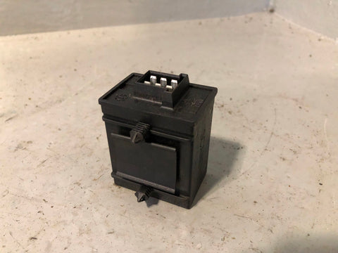 Discovery 2 Heated Seat Relay Module AWR5160 Land Rover 1998 to 2004