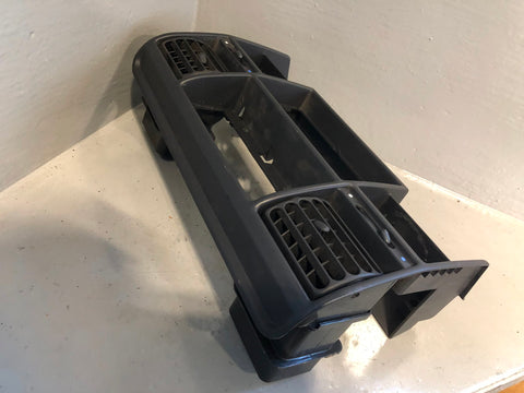 Discovery 2 Centre Air Vents Dashboard Panel Grey Land Rover 1998 to 2002 L06085