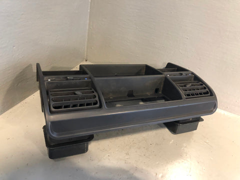 Discovery 2 Centre Air Vents Dashboard Panel Grey Land Rover 1998 to 2002 L06085
