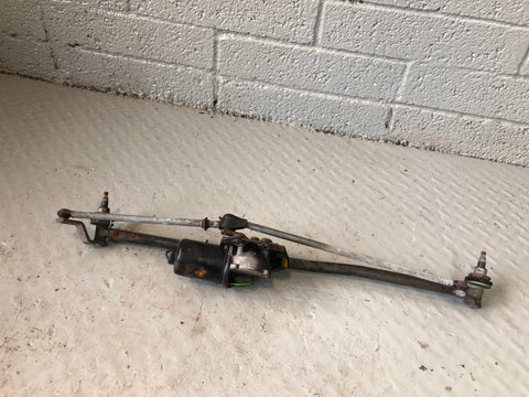 Range Rover P38 Front Wiper Motor and Linkage Assembly 1994 to 2002