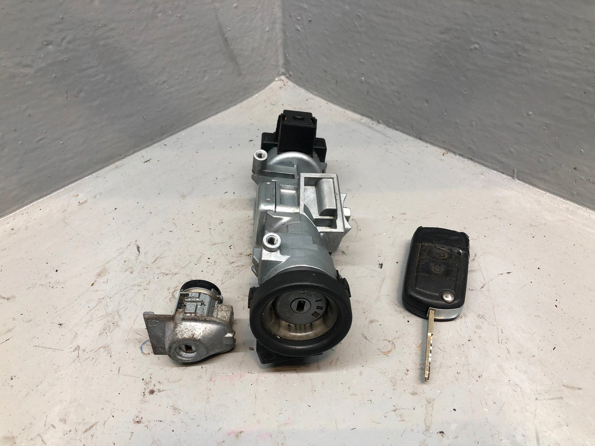 Discovery 3 Lock Set Ignition Barrel Lock with 1 x Key Fob Land Rover K05115