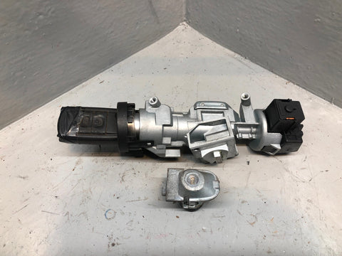 Discovery 3 Lock Set Ignition Barrel Lock with 1 x Key Fob Land Rover K05115