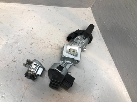 Discovery 3 Lock Set Ignition Barrel Lock with 1 x Key Fob Land Rover K05115