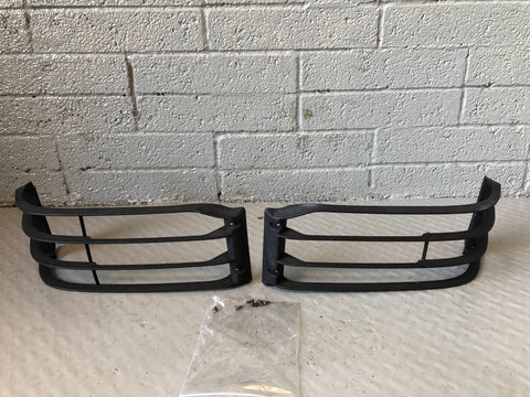 Discovery 2 Headlight Guards Pair Set Travall TLG2002 Land Rover 1998 to 2002