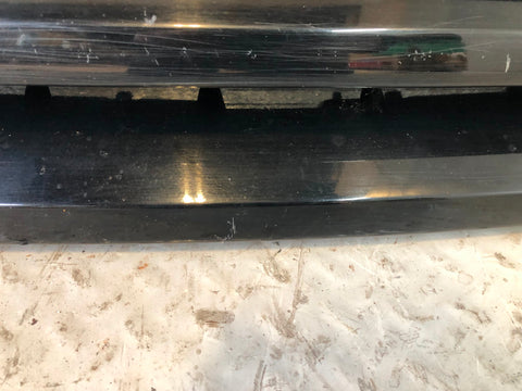 Discovery 3 Grille Front Java Black 697 Land Rover 2004 to 2009 K05115