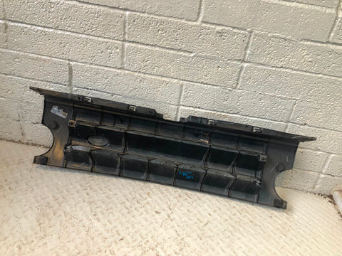 Discovery 3 Grille Front Java Black 697 Land Rover 2004 to 2009 K05115