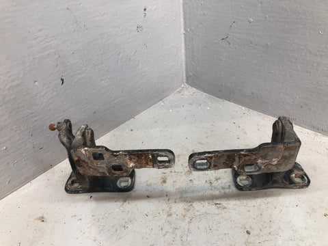 Range Rover L405 Tailgate Hinges Lower Pair Boot 2013 to 2017 Land Rover