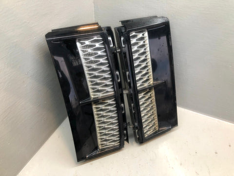 Range Rover L322 Wing Side Grilles Vents Java Blck 2002 to 2009 R14115
