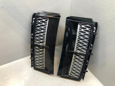 Range Rover L322 Wing Side Grilles Vents Java Blck 2002 to 2009 R14115