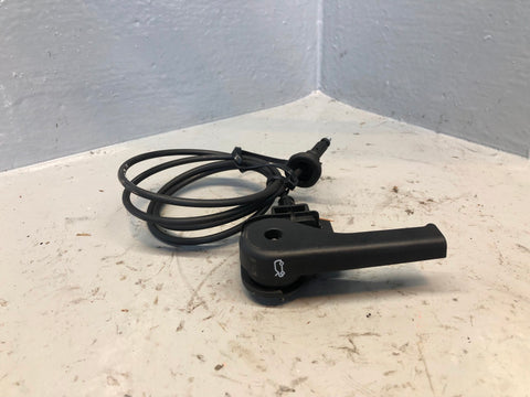 Discovery Sport Bonnet Release Cable and Lever L550 Land Rover 2014 to 2019