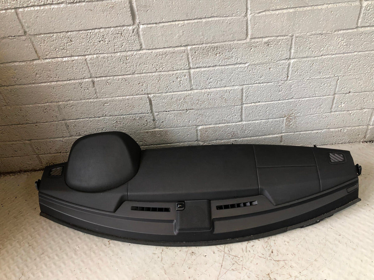 Discovery 4 Dashboard Black Sat Nav Land Rover 2009 to 2016 L10046