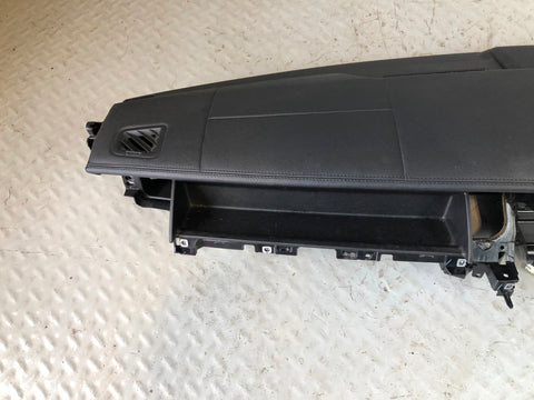 Discovery 4 Dashboard Black Sat Nav Land Rover 2009 to 2016 L10046