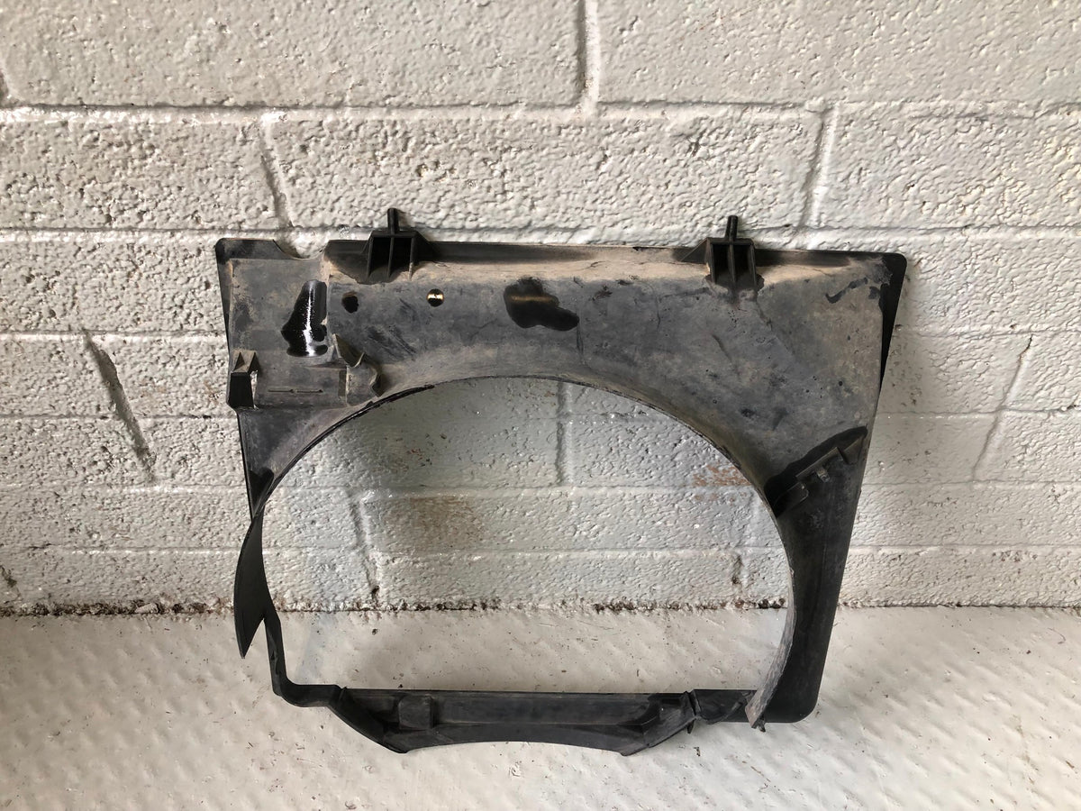 Range Rover P38 Fan Shroud Cowling Trim ESR3292 4.6 V8 Gems 1994 to 1998