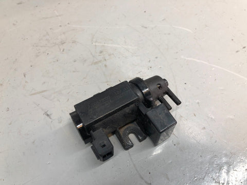 Range Rover L322 Vacuum Solenoid Valve 7 796 634 3.0 TD6 2002 to 2006 Land Rover