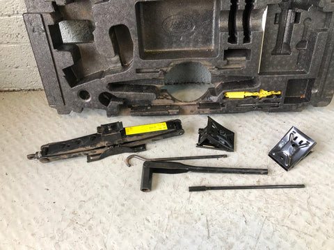 Range Rover Sport Tool Storage Boot with Jack Wheel Brace 2005 to 2013 L09026