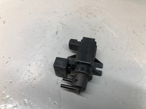 Range Rover L322 Vacuum Solenoid Valve 7 796 634 3.0 TD6 2002 to 2006 Land Rover
