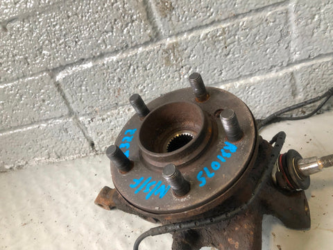 Range Rover L322 Hub Assembly Near Side Front 2002 to 2006 All Models R31075