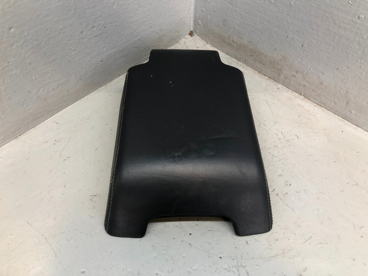 Discovery 4 Armrest Centre Console Black Leather Land Rover 2009 to 2016 L10046