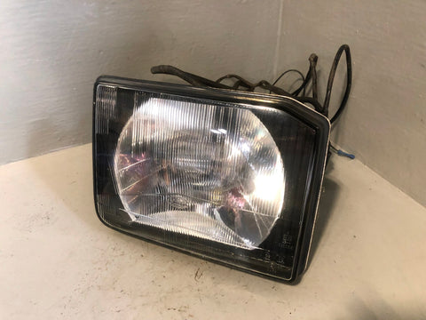 Discovery 2 Headlight Off Side Pre-Facelift XBC105120 Land Rover L06085