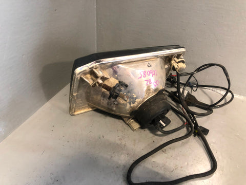 Discovery 2 Headlight Off Side Pre-Facelift XBC105120 Land Rover L06085