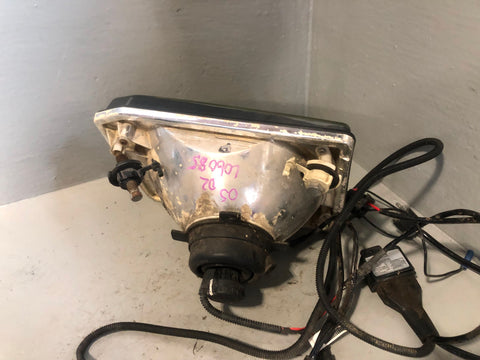 Discovery 2 Headlight Off Side Pre-Facelift XBC105120 Land Rover L06085