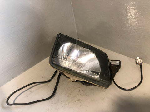Discovery 2 Headlight Off Side Pre-Facelift XBC105120 Land Rover L06085
