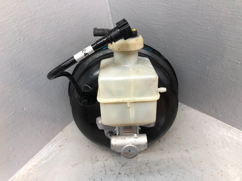 Discovery 3 Brake Servo Master Cylinder Manual Land Rover SJG500210 2004 to 2009