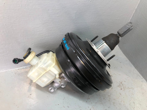 Discovery 3 Brake Servo Master Cylinder Manual Land Rover SJG500210 2004 to 2009