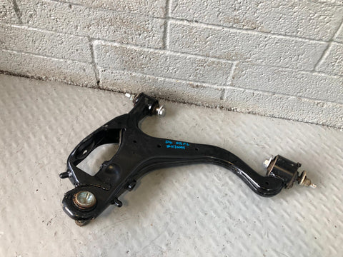Discovery 4 Control Arm Front Lower Suspension Near Side 2009 to 2014 K30095