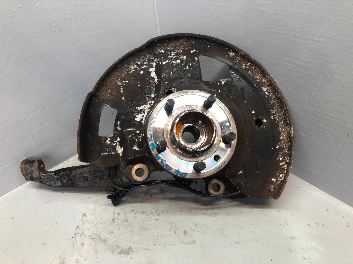 Discovery 4 Hub Off Side Front with ABS Sensor Land Rover 2009 to 2016 K17125