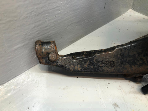 Discovery 4 Hub Off Side Front with ABS Sensor Land Rover 2009 to 2016 K17125