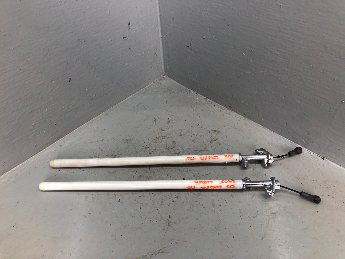 Range Rover L405 Lower Tailgate Boot Stays Retractable Pair CPLA-402A07-AC