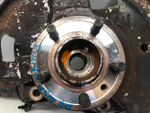 Discovery 4 Hub Off Side Front with ABS Sensor Land Rover 2009 to 2016 K17125