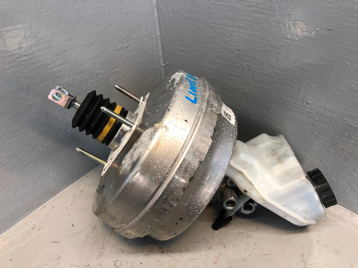 Range Rover Evoque Brake Servo and Master Cylinder FK72-2B195-BF Booster L538