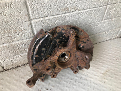 Range Rover L322 Hub Assembly Near Side Front 2002 to 2006 All Models R08105