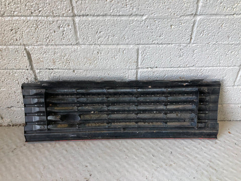 Range Rover P38 Front Grille Black with Rioja Red LRC 601 Trim 1994 to 2002