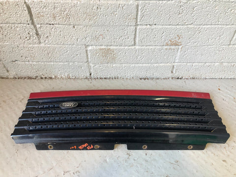 Range Rover P38 Front Grille Black with Rioja Red LRC 601 Trim 1994 to 2002