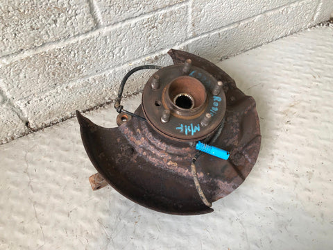 Range Rover L322 Hub Assembly Near Side Front 2002 to 2006 All Models R08105