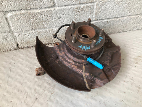 Range Rover L322 Hub Assembly Near Side Front 2002 to 2006 All Models R08105