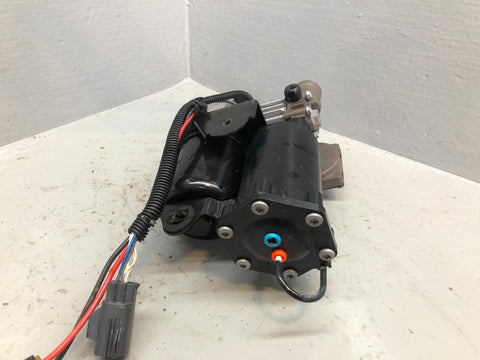 Range Rover Sport Air Suspension Compressor Hitachi Genuine L320 2005 to 2013