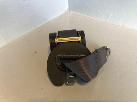 Freelander 1 Seat Belt in Grey Near Side Rear 5 Door Land Rover 1998 to 2006
