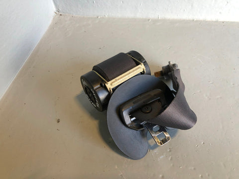 Freelander 1 Seat Belt in Grey Near Side Rear 5 Door Land Rover 1998 to 2006
