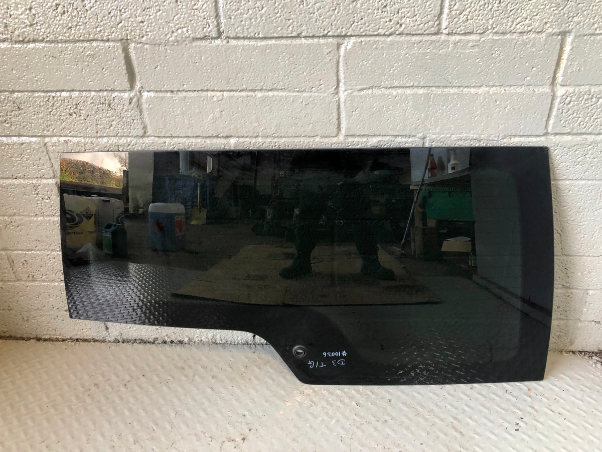 Discovery 3 Tailgate Glass rear Window Land Rover 2004 to 2009 10036