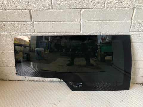 Discovery 3 Tailgate Glass rear Window Land Rover 2004 to 2009 10036
