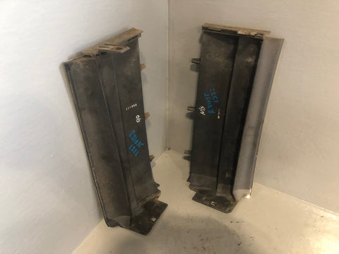 Range Rover L322 Wing Side Grille Vents Chrome Pair 2002 to 2013 R31075