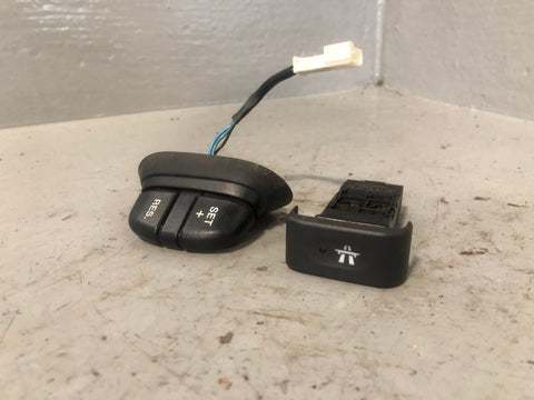 Discovery 2 Cruise Control Toggle Switch Steering Wheel Land Rover 1998 to 2004