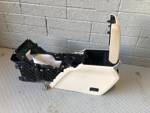 Range Rover Evoque Centre Console Ivory White Arm Rest Leather L538 L02095
