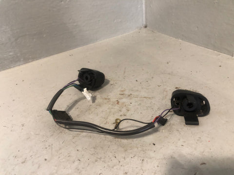 Discovery 2 Horn Button Pair x 2 Buttons with Loom 1998 to 2004 Land Rover