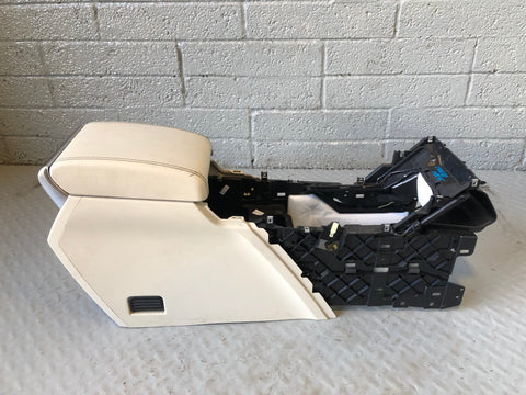 Range Rover Evoque Centre Console Ivory White Arm Rest Leather L538 L02095